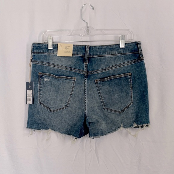 Universal Threads Blue Distressed Jeans‎ - Picture 5 of 6